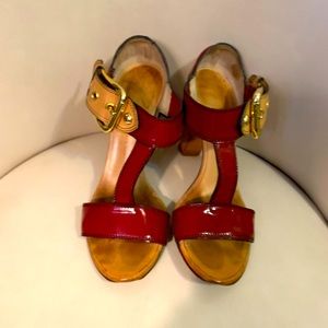 Giuseppe Zanotti T Strap BurgundyVinyl, Tan Leather, Gold Ankle Strap Sandal